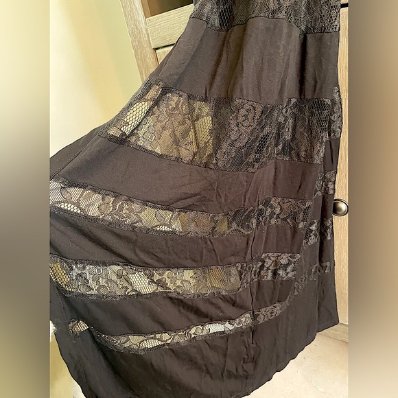 NWT Volcom black lace trim button maxi dress - S - Picture 3 of 6